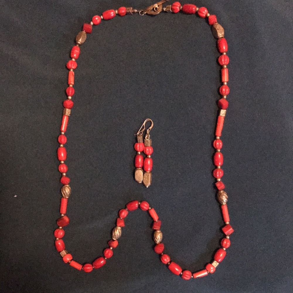 Chachal Antique Native Guatemalan SS Coral Necklace - Picture 3 of 10